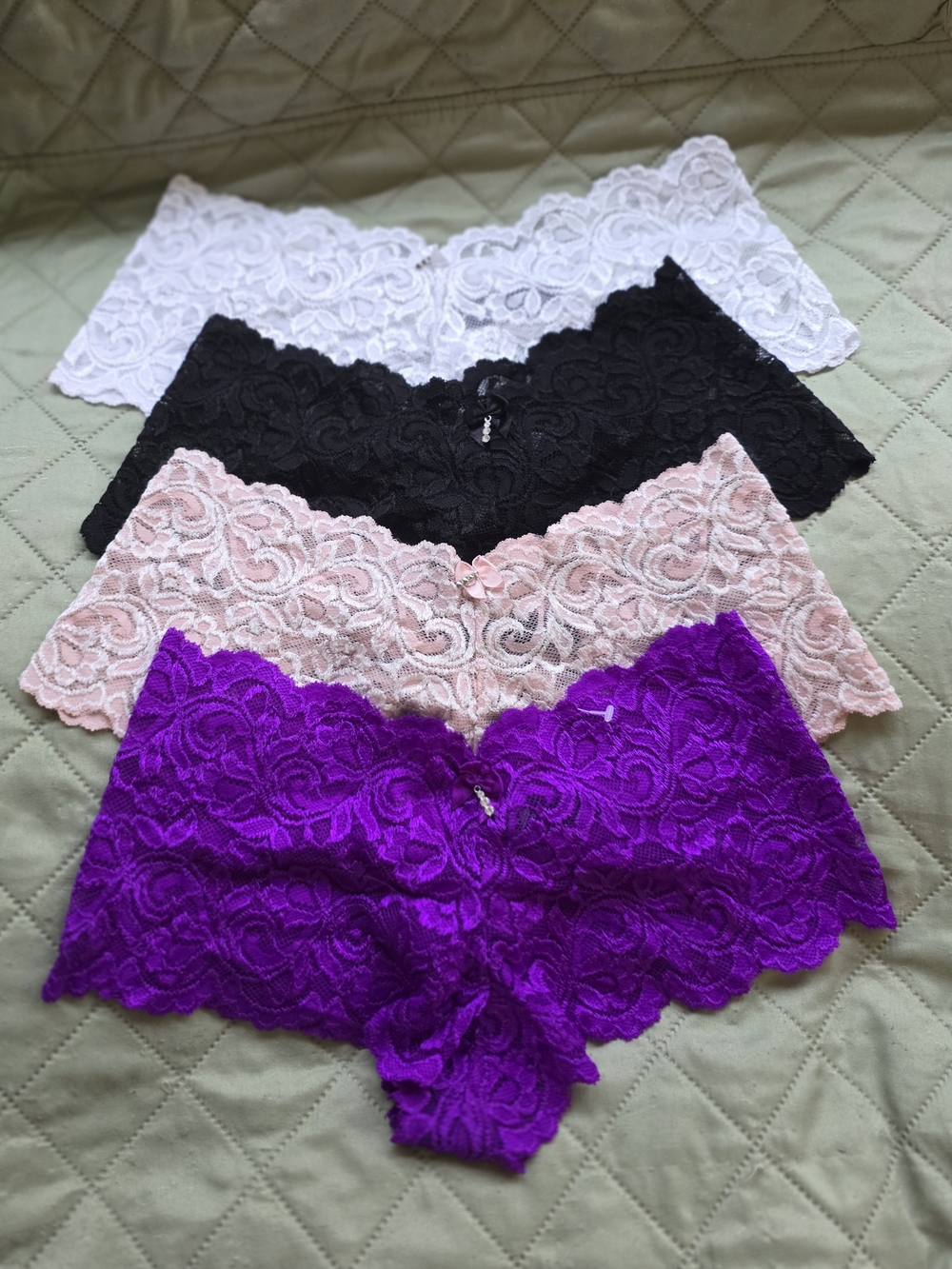NWOT- Smart & Sexy 4 Small Lace Boyshort Panties - White, Black, Blush, Purple